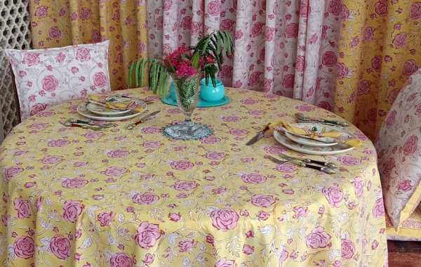 Stylish Table Cover Designs for Everyday Elegant Dining