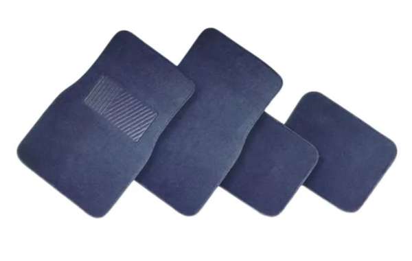 Choosing Between Carpet and Protective Car Mats for Your Vehicle