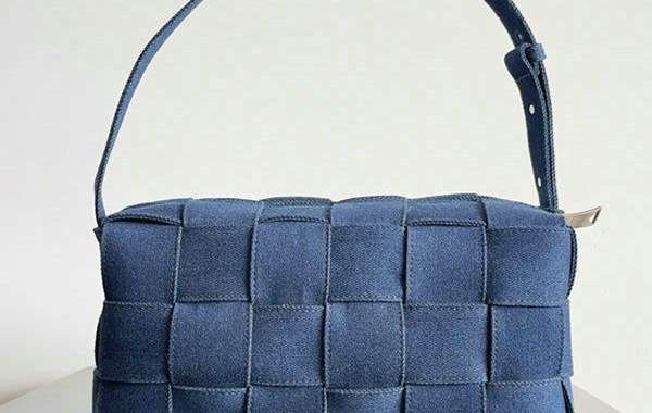 為什麼時尚圈都迷戀 Bottega Veneta 的極簡風？