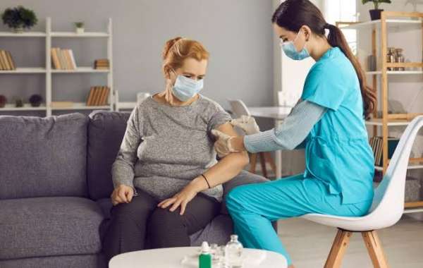 What to Expect During a Professional Injection at Home Visit