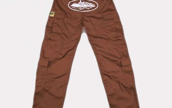 Corteiz Cargos: The Perfect Blend of Streetwear Style, Comfort, and Functionality
