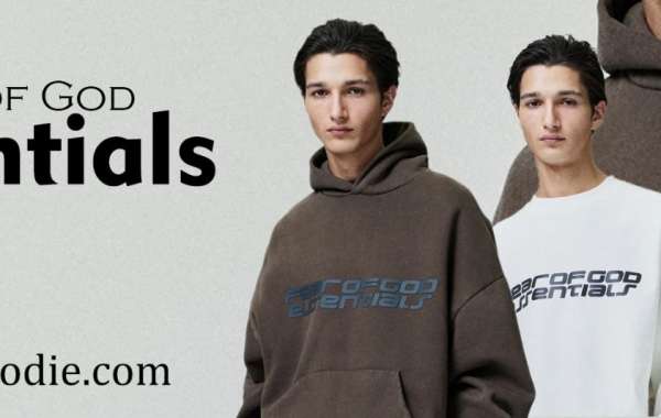 Essentials Hoodie Buying Guide for Fashion Lovers