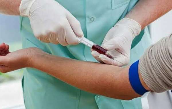 Blood Test at Home vs. Laboratory Visits: Understanding the Differences