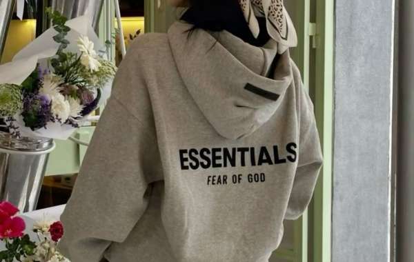 ¿Puede una sudadera essentials realmente reemplazar todo tu guardarropa?